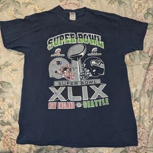 Gildan Navy Blue Vintage Super bowl XLIX T-shirt Men's Size Large Seahawks Pats